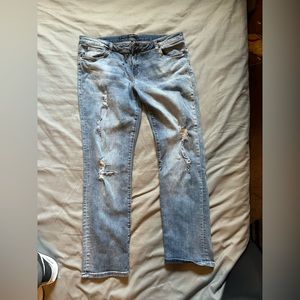 STS Blue Jeans Modern Tomboy Style. Size 32 Women straight leg.